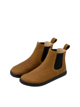 Barefoot Chelsea Brown